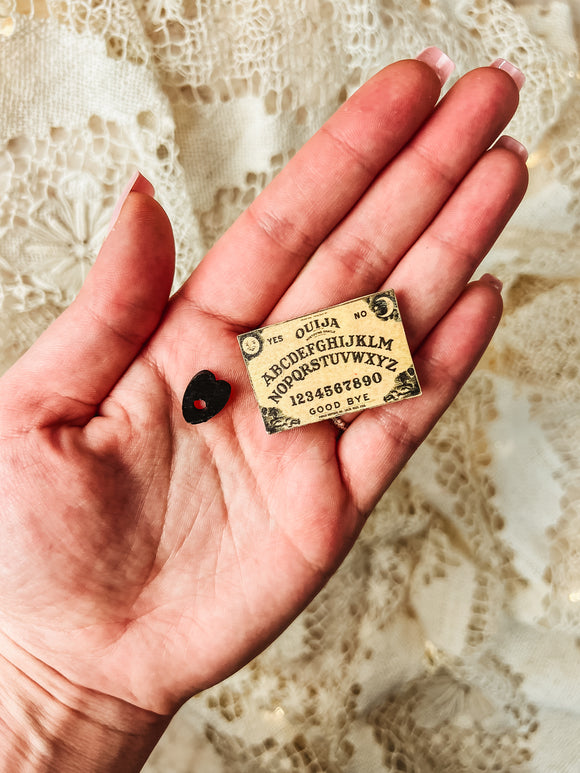 Dollhouse Miniature 1:12 scale Ouija board